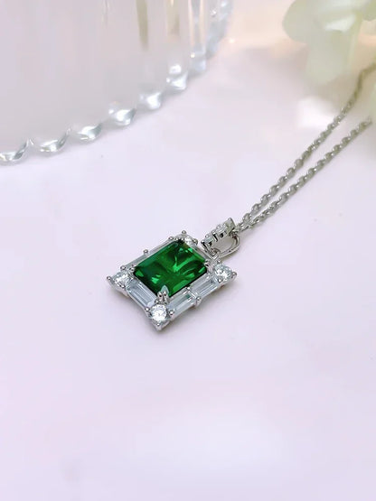 Desire Versatile Artificial Emerald 925 Sterling Silver Pendant Inlaid with High Carbon Diamond Collar Chain